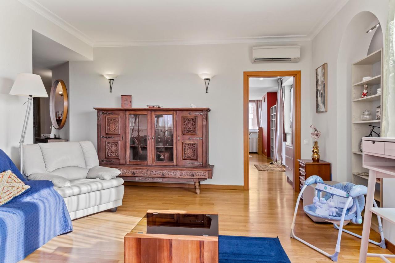 125 Sqm Family Friendly With Kids Room Bucarest Exterior foto