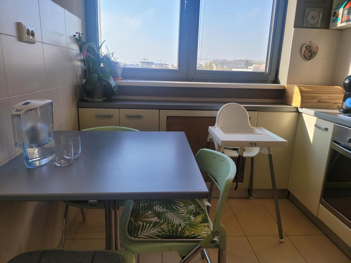 125 Sqm Family Friendly With Kids Room Bucarest Exterior foto
