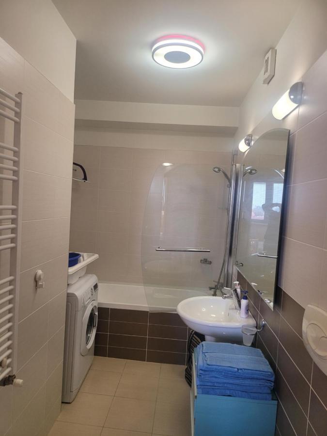 125 Sqm Family Friendly With Kids Room Bucarest Exterior foto